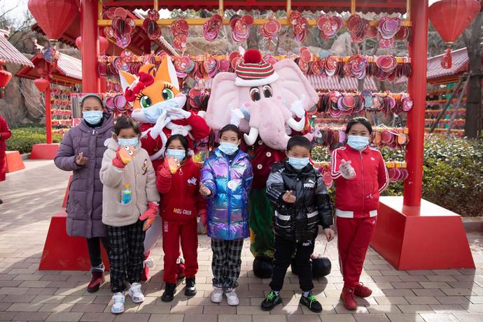 “造梦童话节”昨日开启，西藏先心病儿童银基“圆梦”